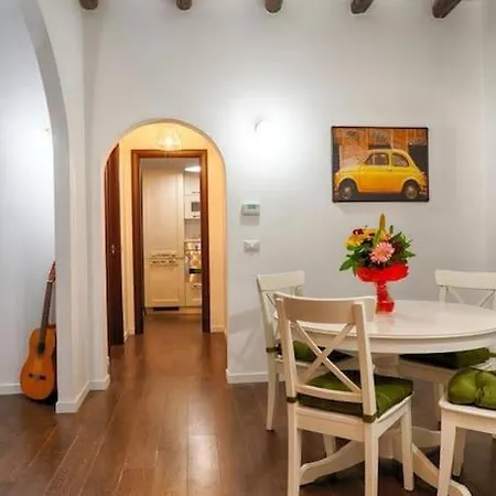 Accogliente Intero Apartment Rom